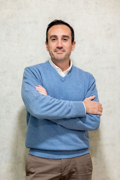 agente inmobiliario en moros
