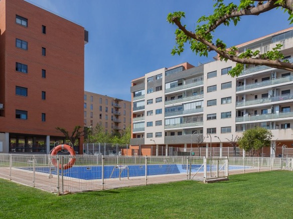 Piso con vistas despejadas en Montecanal-Valdespartera-Rosales del Canal