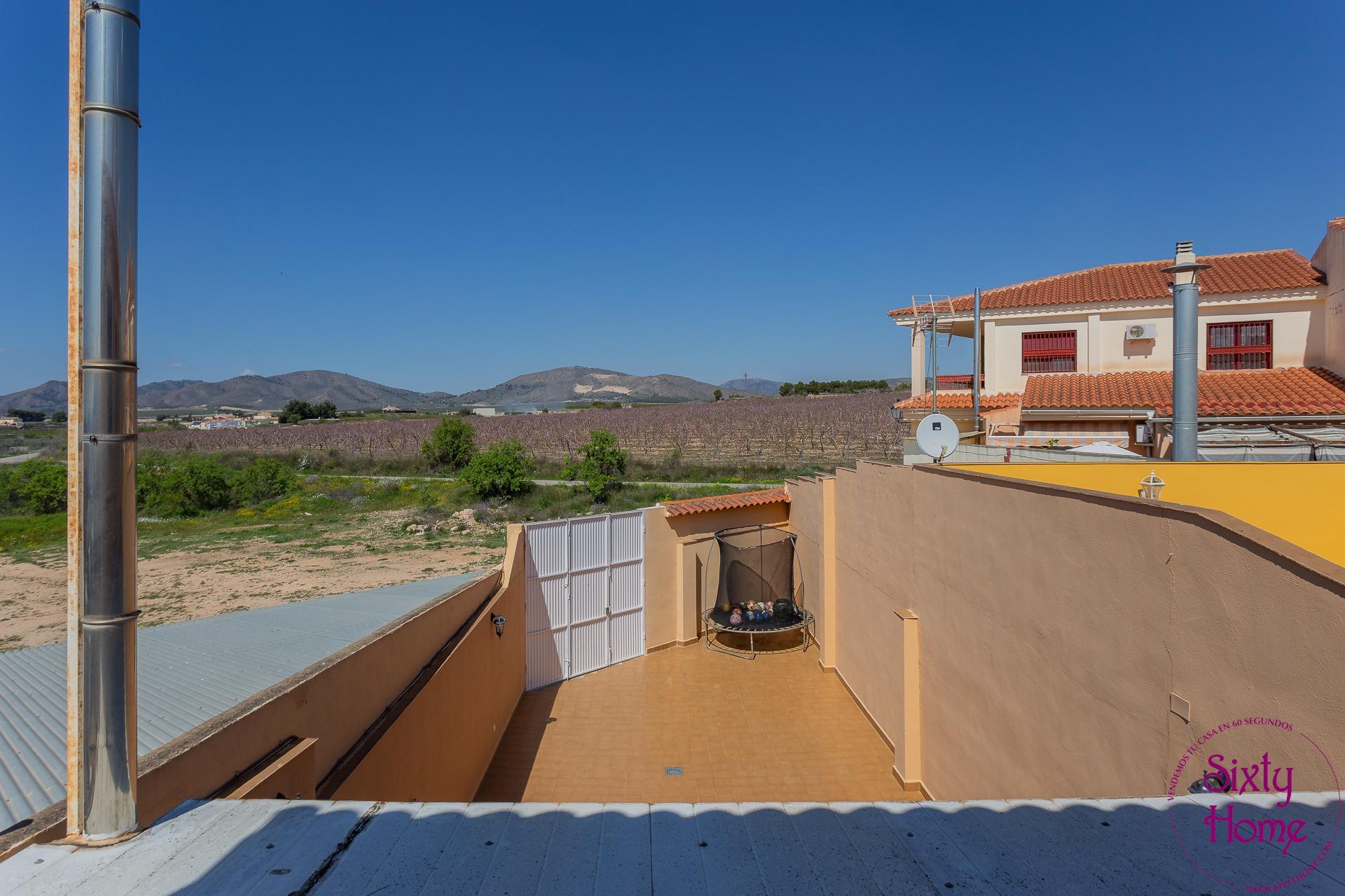 Adosado en Hellin con vistas a Isso