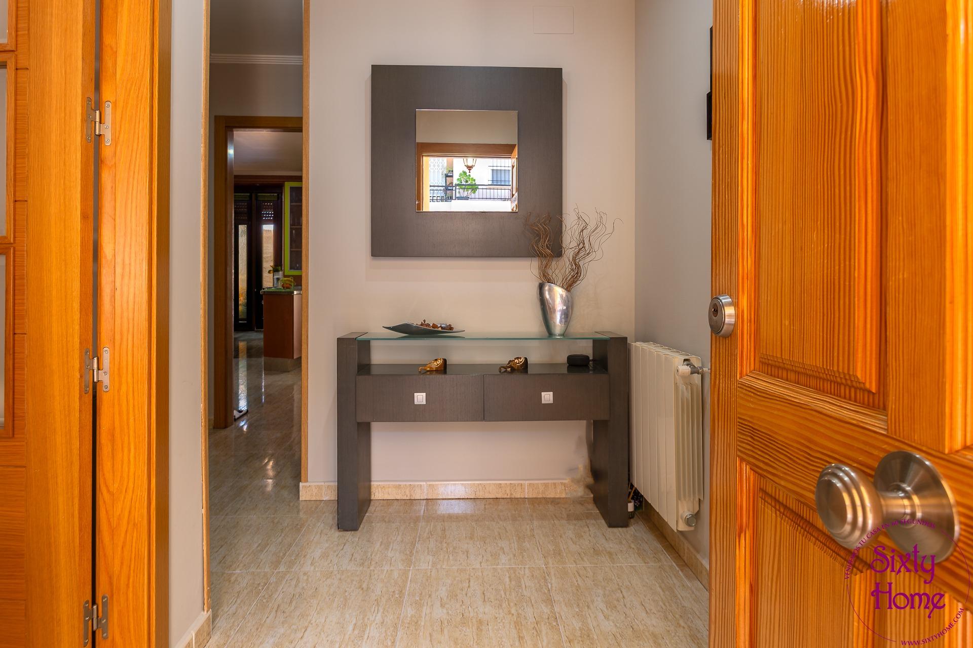 Adosado espacioso en Hellin y Isso