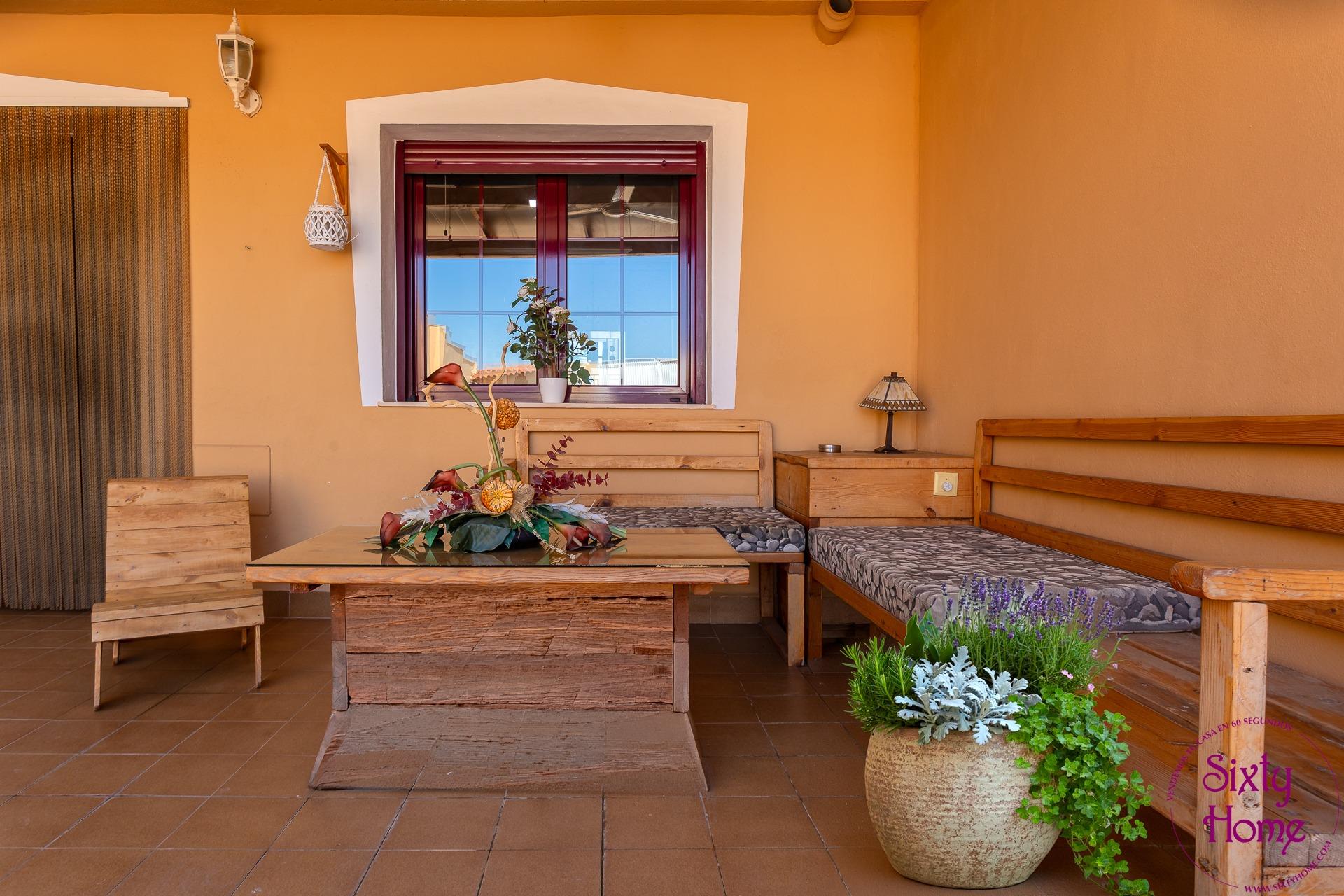 Adosado en Isso Hellin