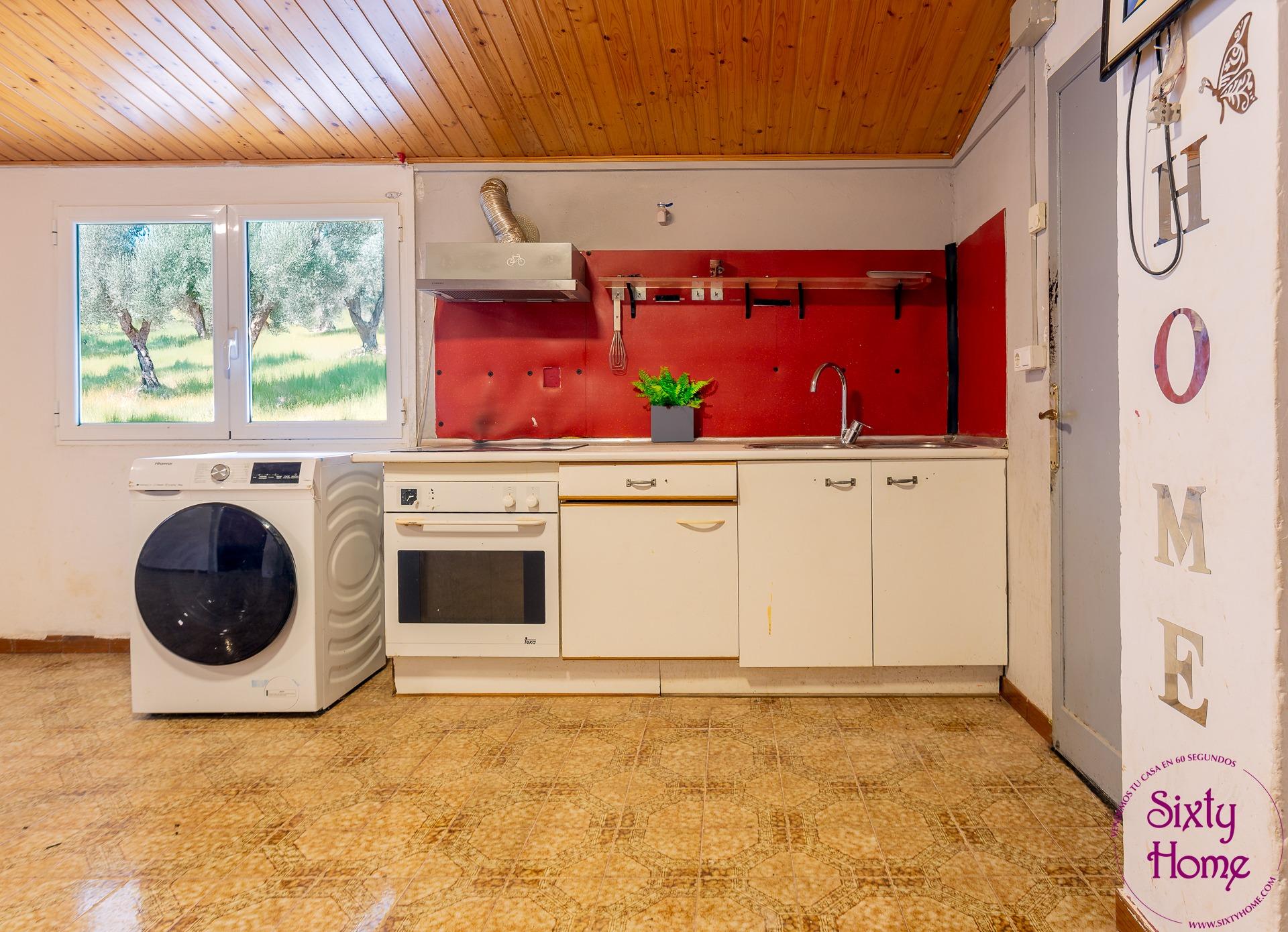 Chalet en El Zorongo rodeado de servicios