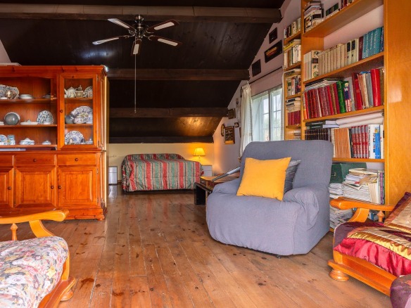 Casa amplio de 1017 en Eurovillas  Villar del Olmo