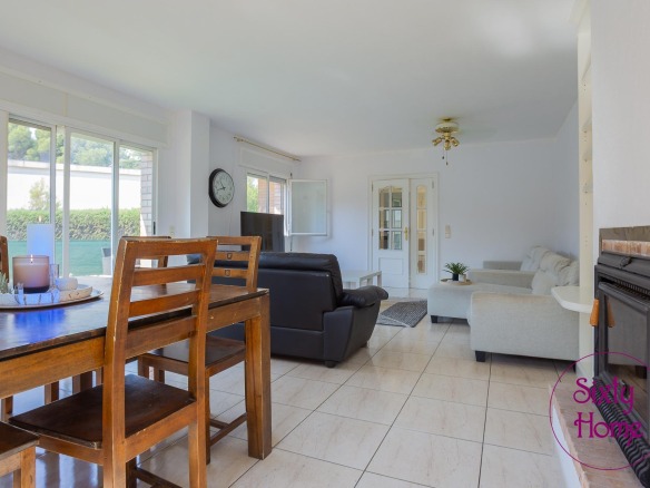 Chalet 975 Urb. Las Lomas Zuera