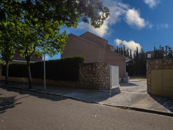 Chalet en Urb. Las Lomas Zuera