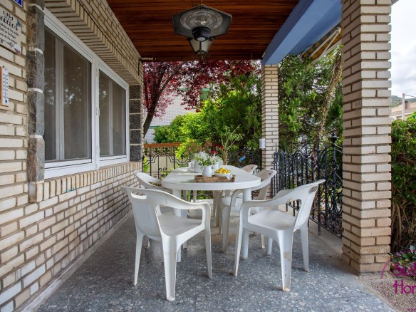 Chalet en Cadrete con vistas a Centro