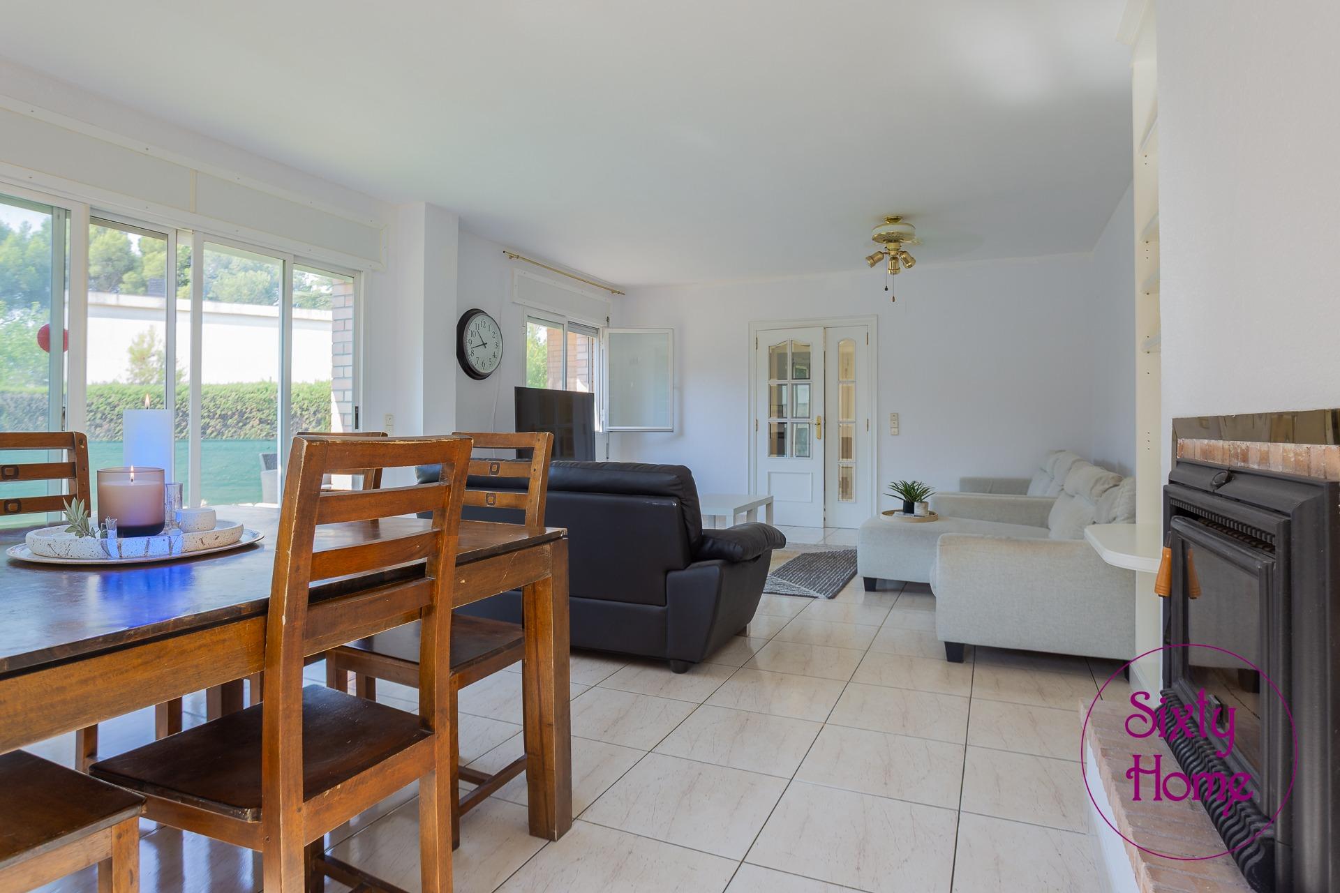 Chalet 975 Urb. Las Lomas Zuera