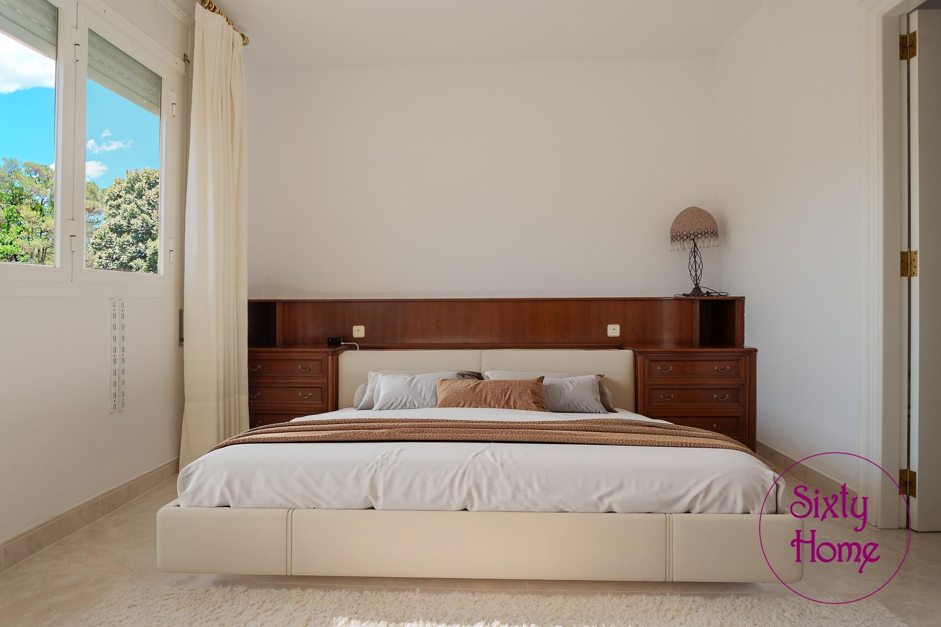 Chalet de 975 Urb. Las Lomas Zuera