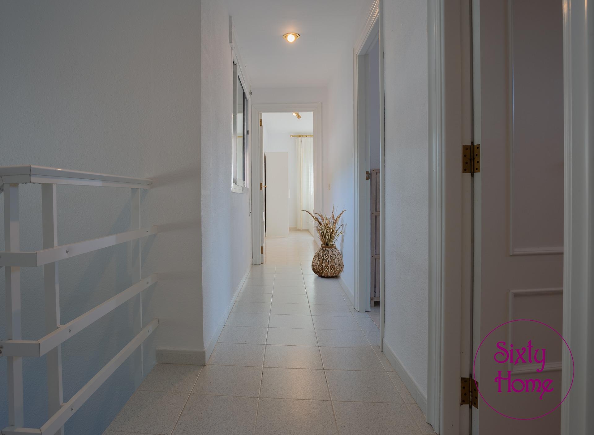 Chalet en Urb. Las Lomas ideal para familias