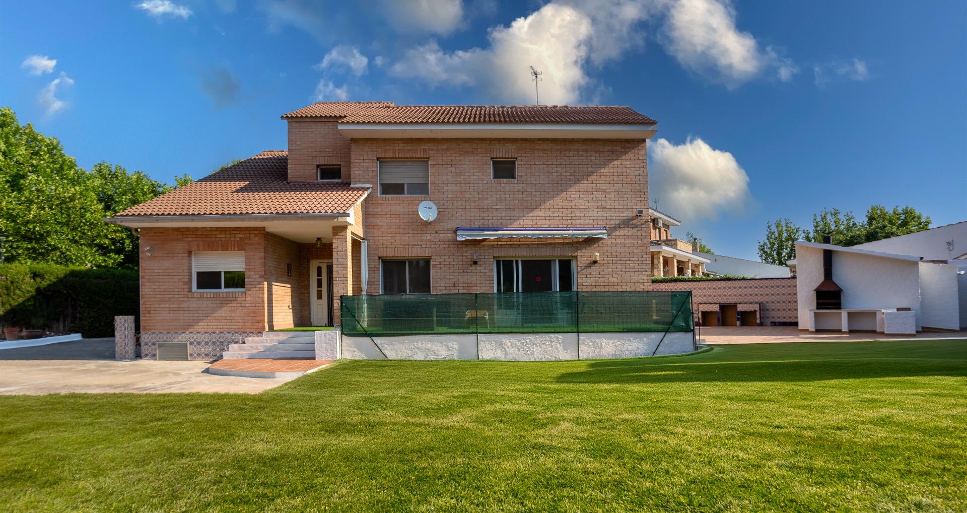 Chalet en Zuera