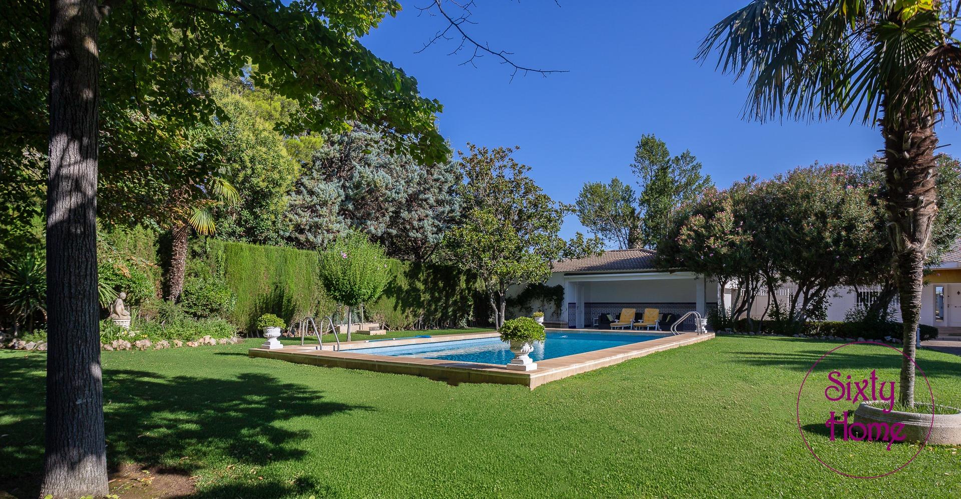 Chalet independiente en Garrapinillos