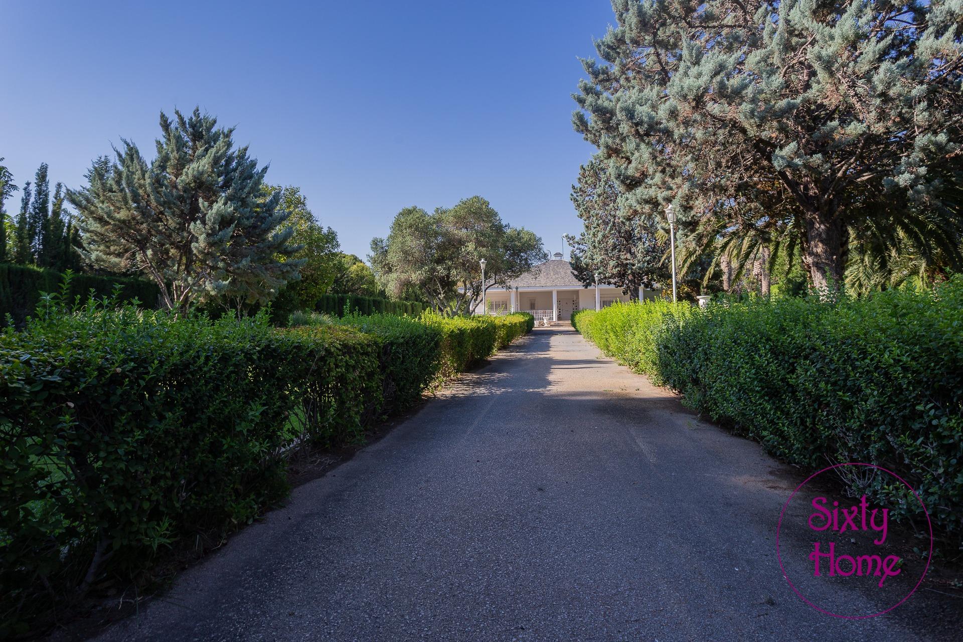 Chalet de 4000 Casetas - Garrapinillos - Monzalbarba