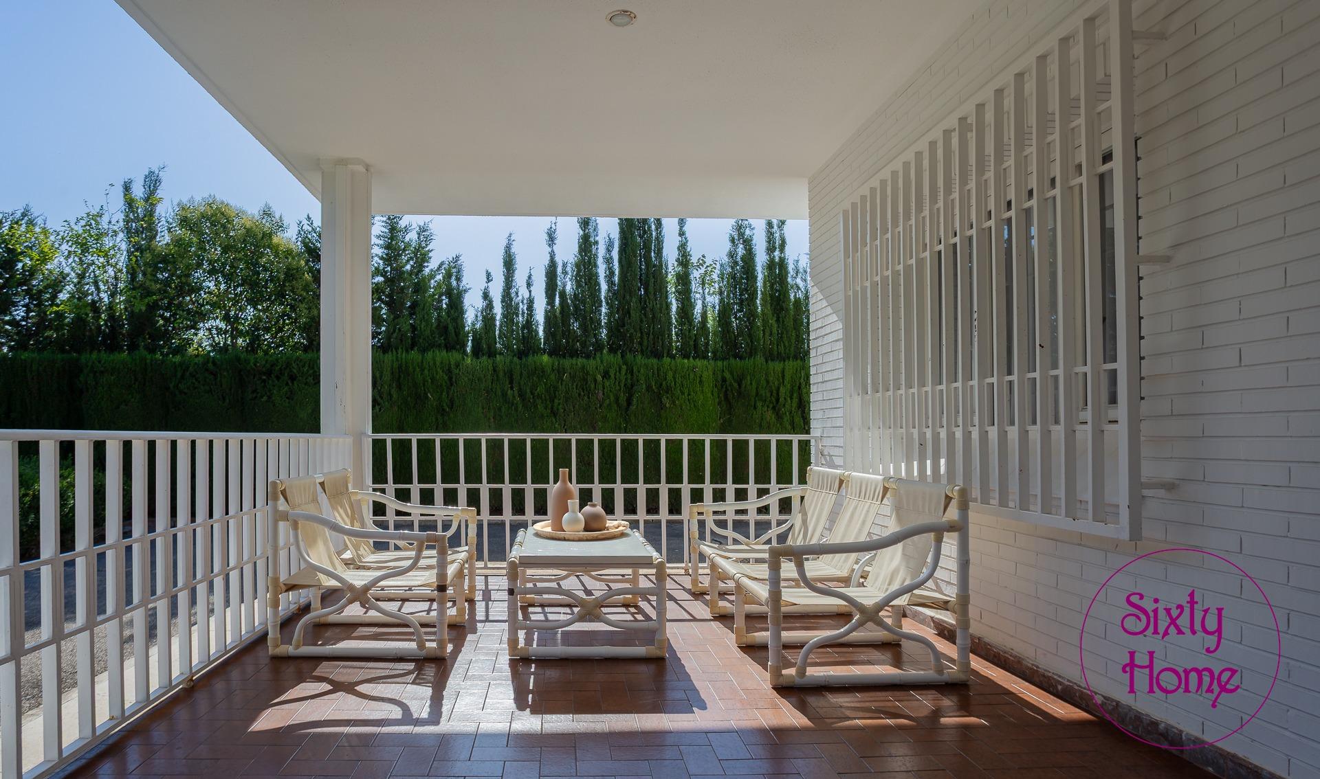 Chalet en Zaragoza Casetas - Garrapinillos - Monzalbarba de 4000