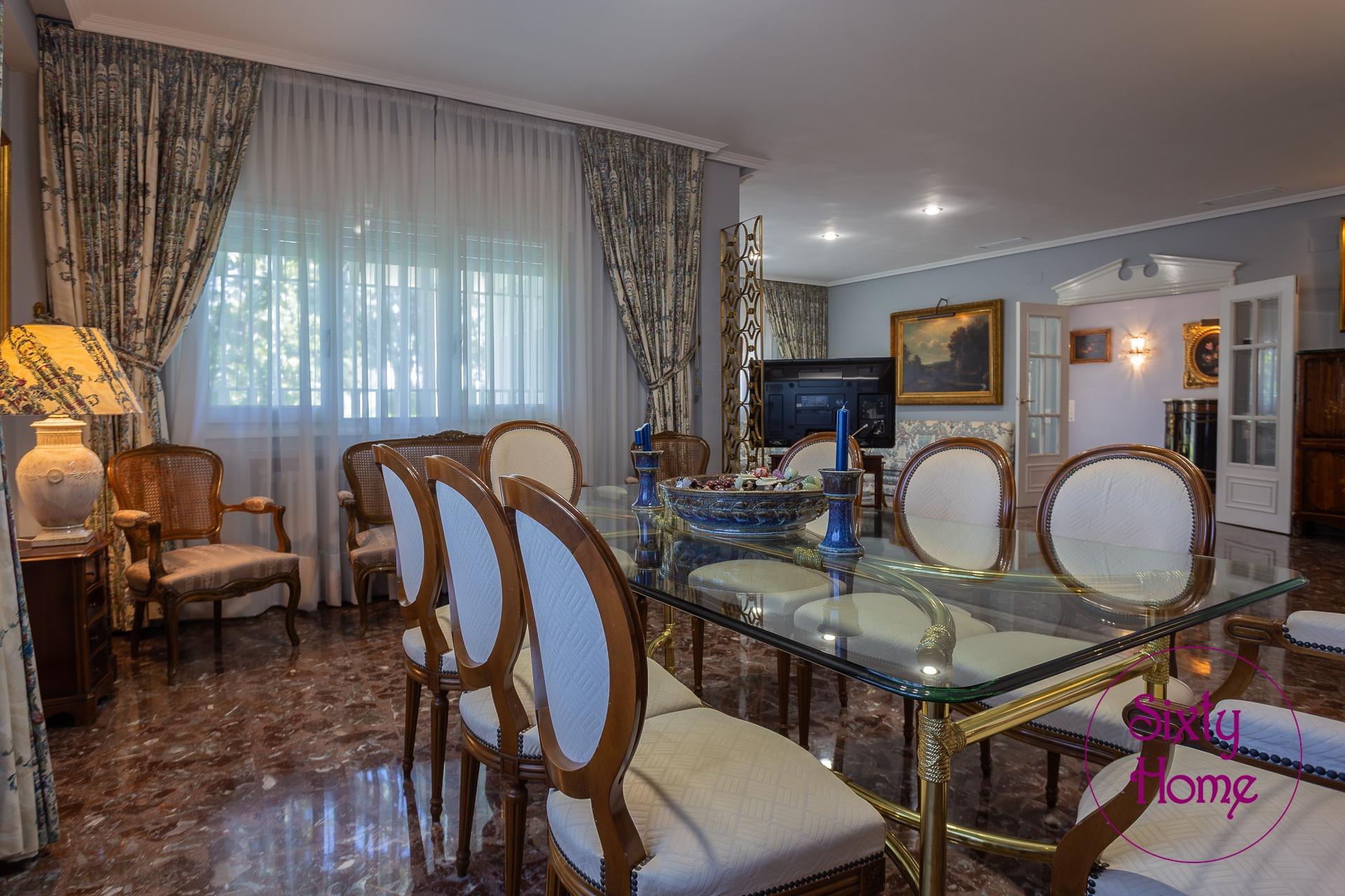 Chalet ubicado en Zaragoza de 4000