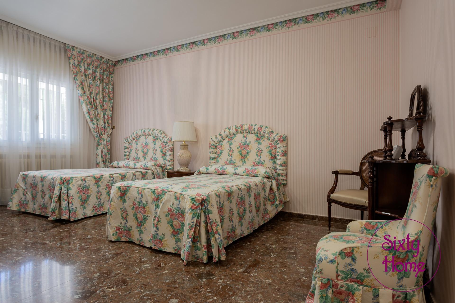 Chalet espacioso en Zaragoza y Casetas - Garrapinillos - Monzalbarba