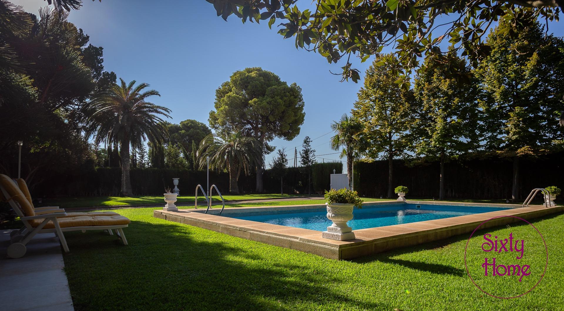 Chalet de 4000 en Casetas - Garrapinillos - Monzalbarba