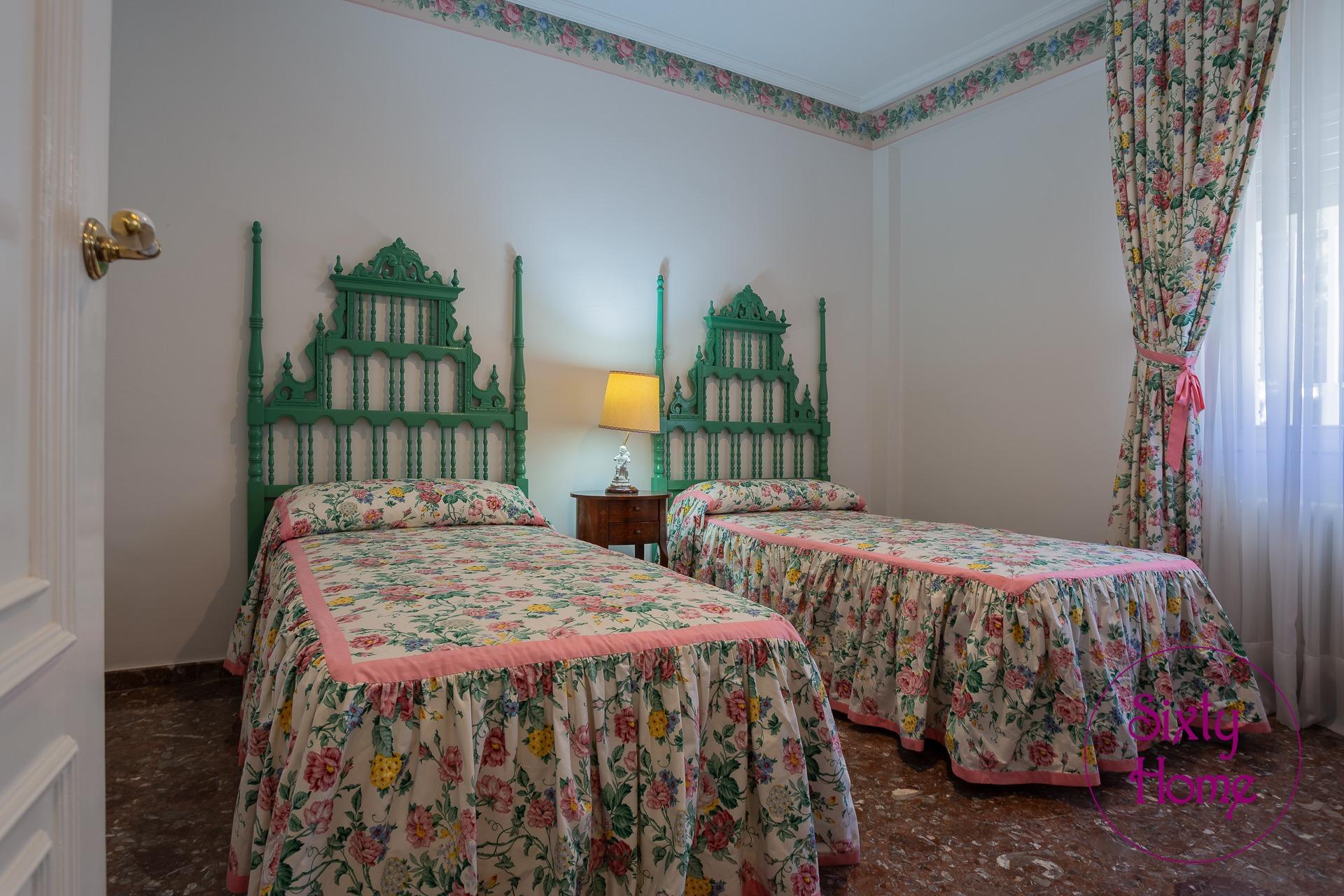 Chalet en Zaragoza cerca de Casetas - Garrapinillos - Monzalbarba con 4000