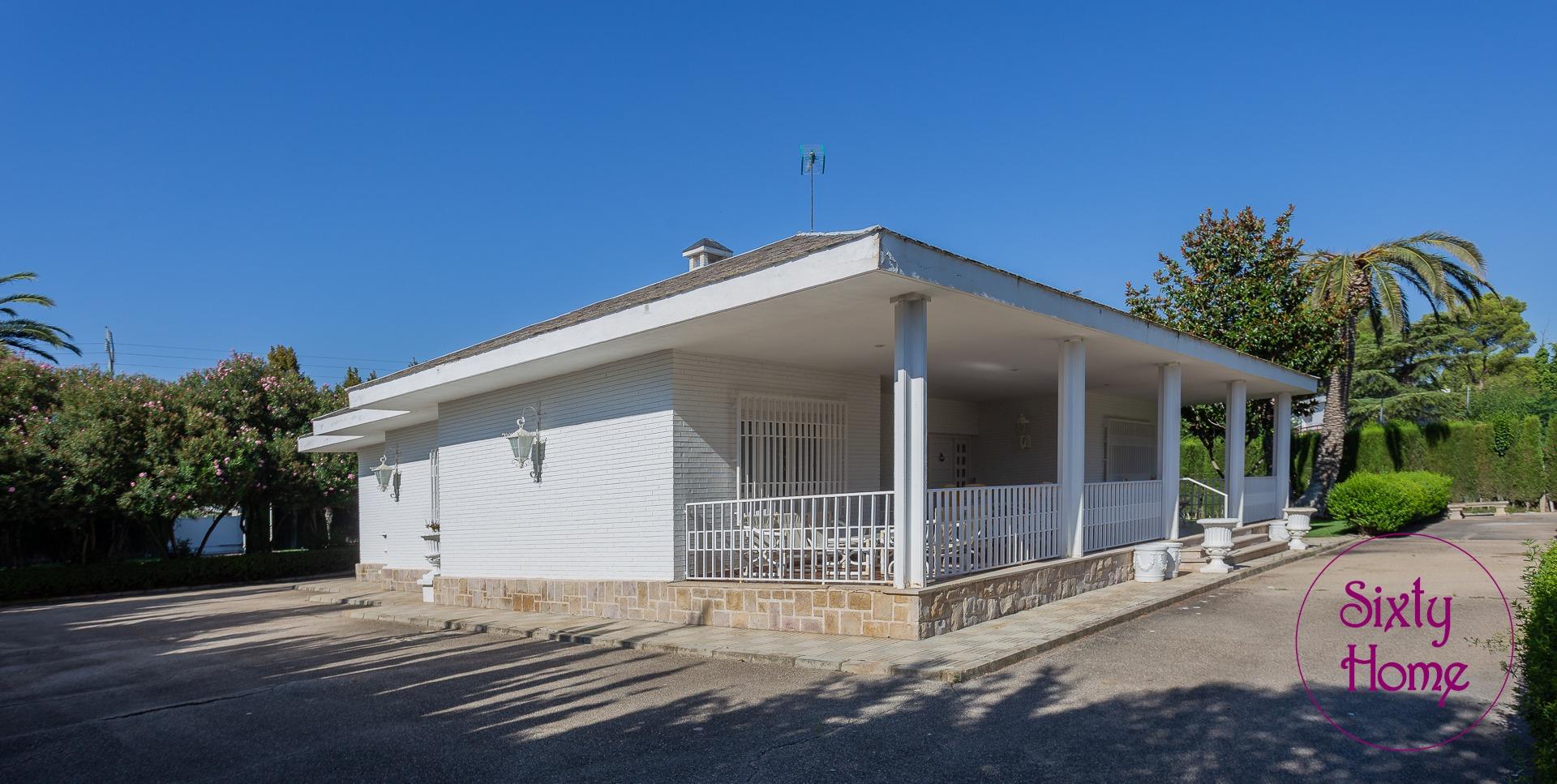 Chalet 4000 en Casetas - Garrapinillos - Monzalbarba