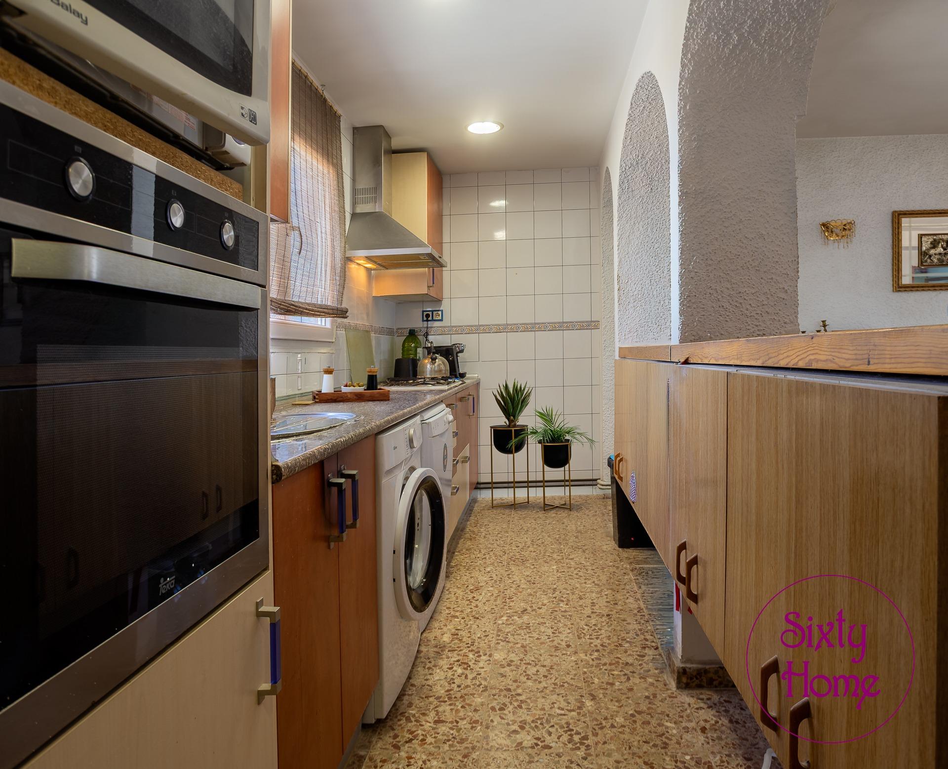 Chalet de 5500 en el centro de Belchite