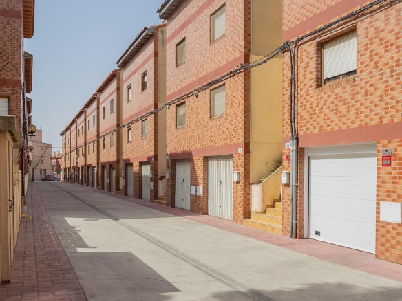 Pareado en Centro urbano ideal para familias