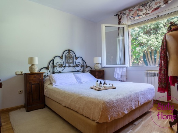 Chalet en Nueno Campo de golf de 900