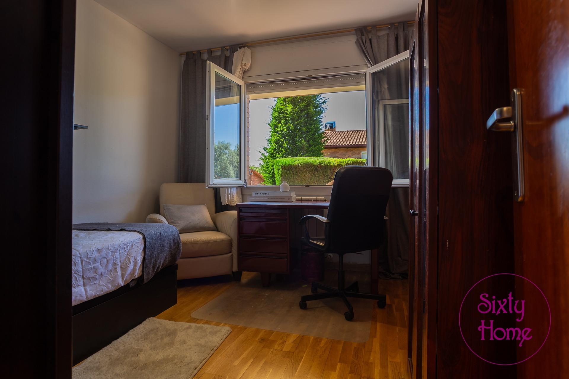 Chalet con 900 disponible en Campo de golf