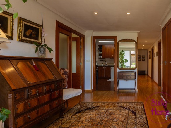 Chalet en Nueno cerca de Campo de golf con 900