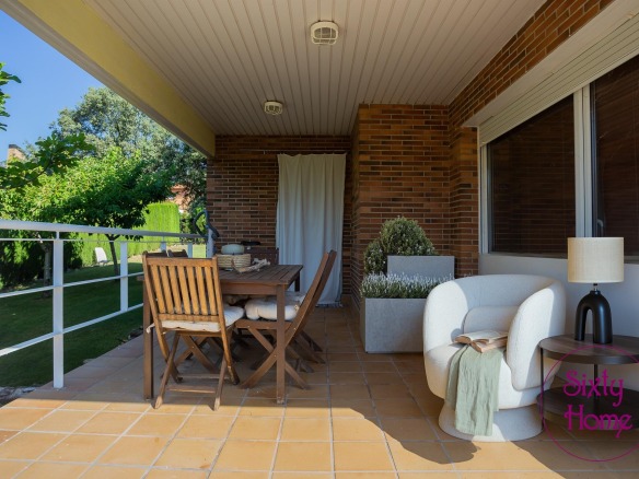 Chalet de 900 en Campo de golf Nueno