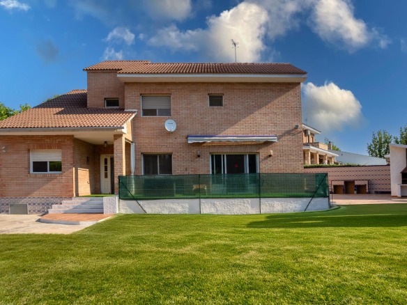 Chalet en Zuera