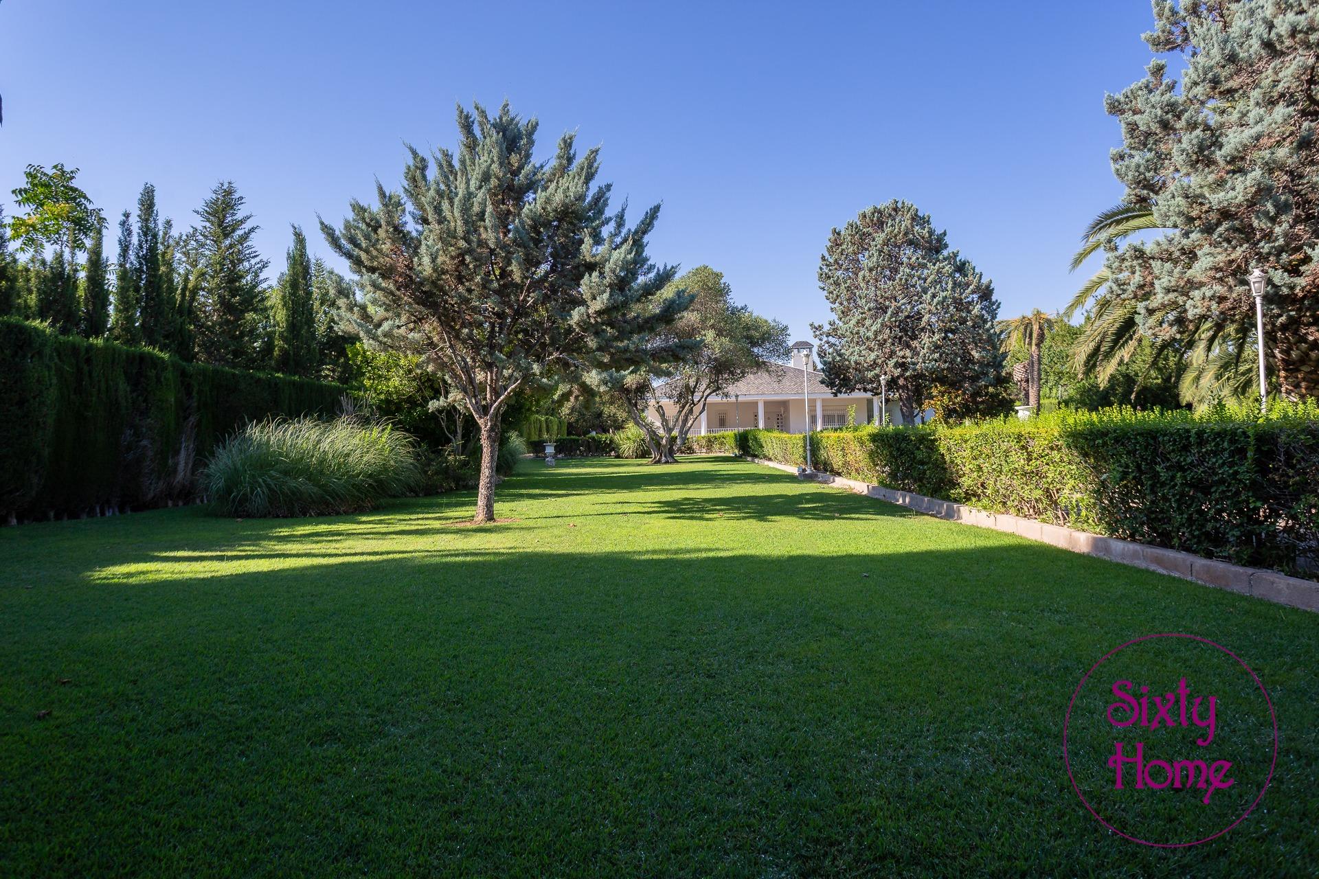 Chalet 4000 en Casetas - Garrapinillos - Monzalbarba Zaragoza