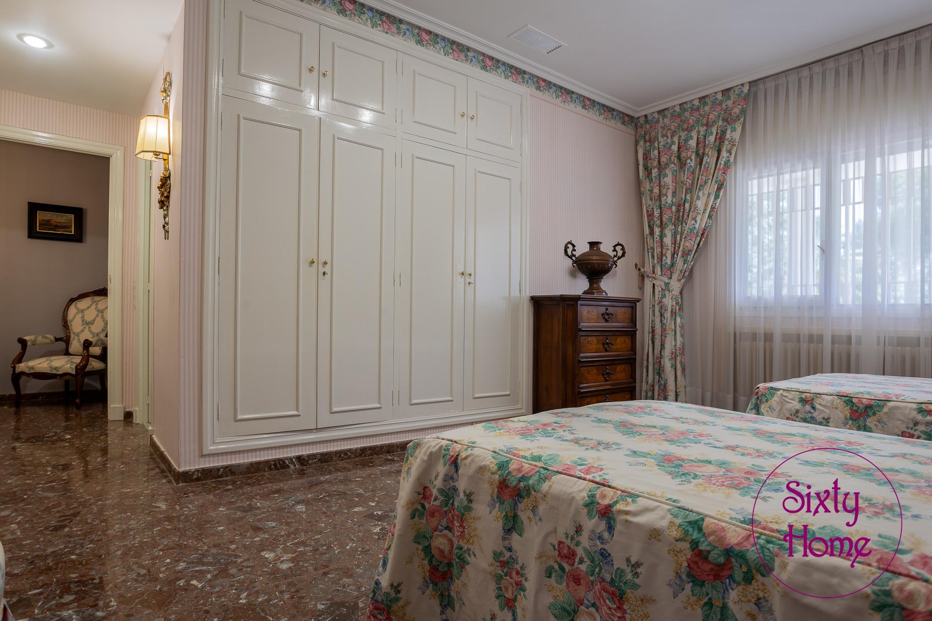 Chalet de 4000 cerca de Casetas - Garrapinillos - Monzalbarba