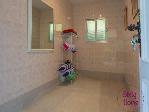 Chalet con acabados modernos en Casetas - Garrapinillos - Monzalbarba