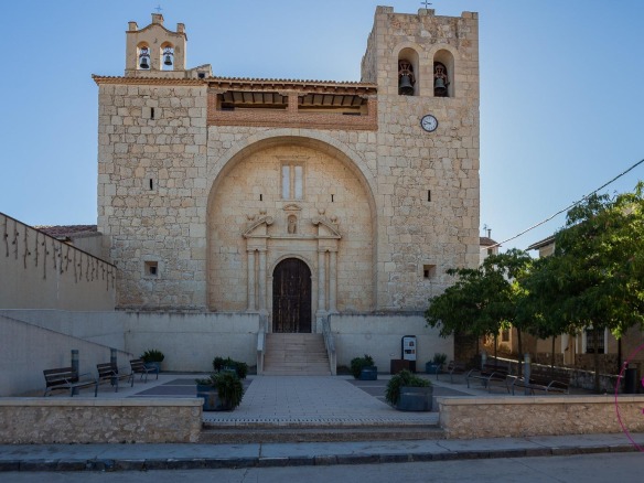 Casa con características únicas en Centro pueblo Langa del Castillo