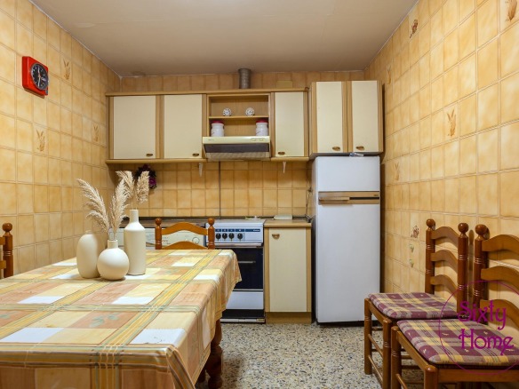 Casa con características únicas en Zaragoza Lagata