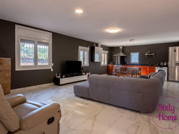 Casa de 4367 en Urbanització el Mirador del Penedes