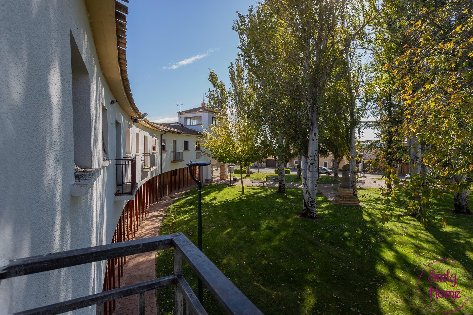 Pareado en el centro de El sabinar