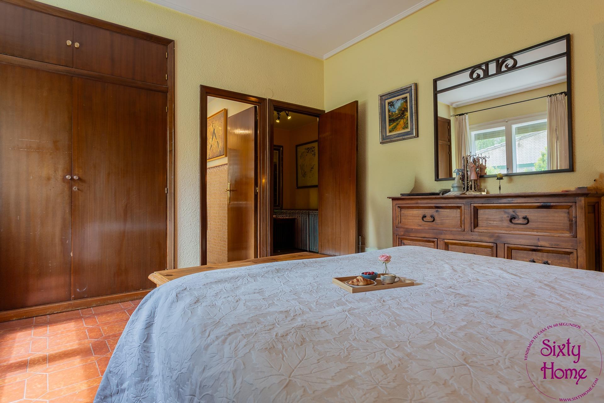 Chalet en Cadrete Centro
