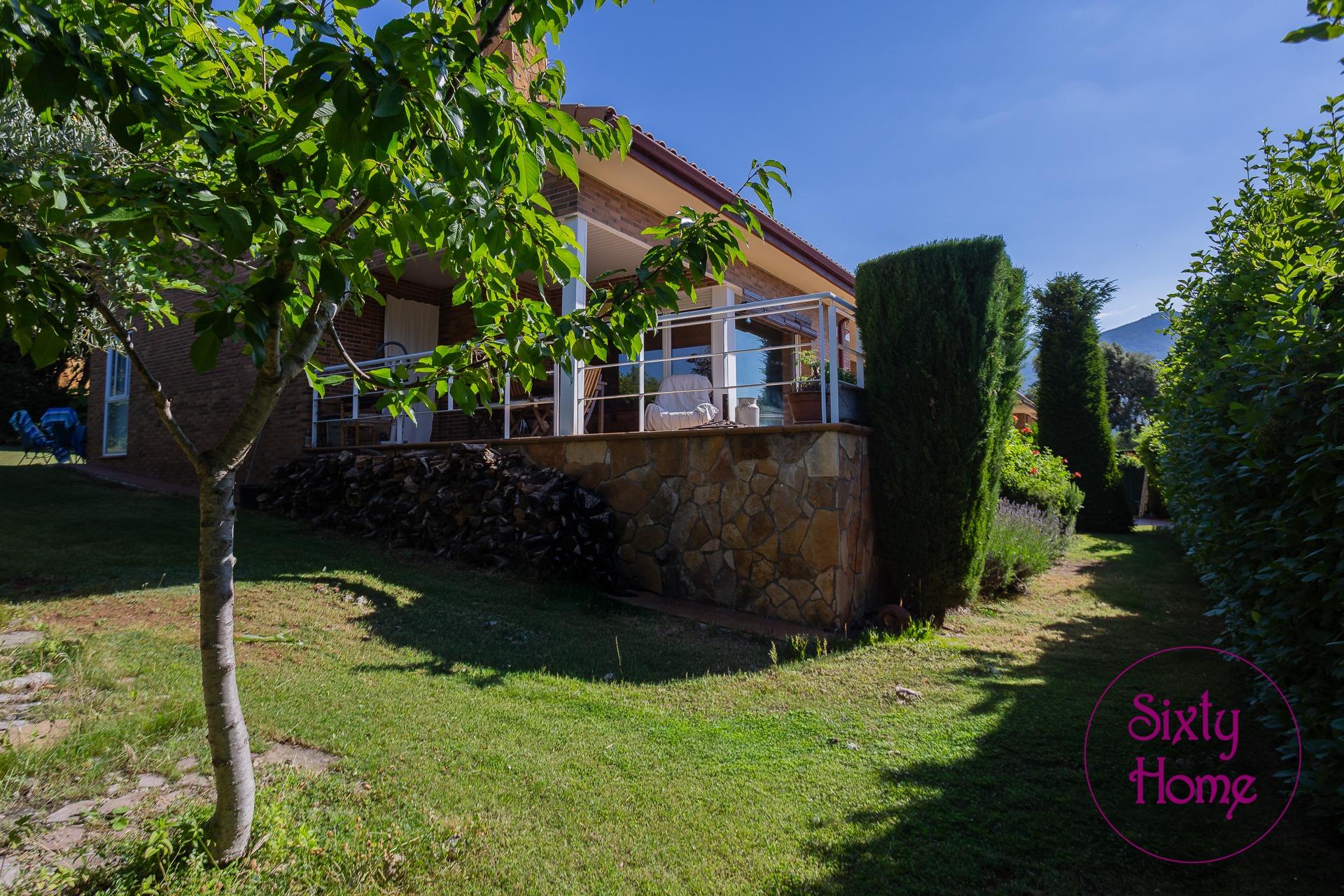 Chalet con acabados modernos en Campo de golf Chalet con acabados modernos en Campo de golf