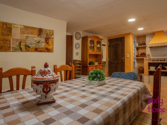 Casa en Centro pueblo Langa del Castillo
