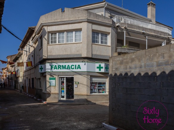 Chalet en Aragon rodeado de servicios