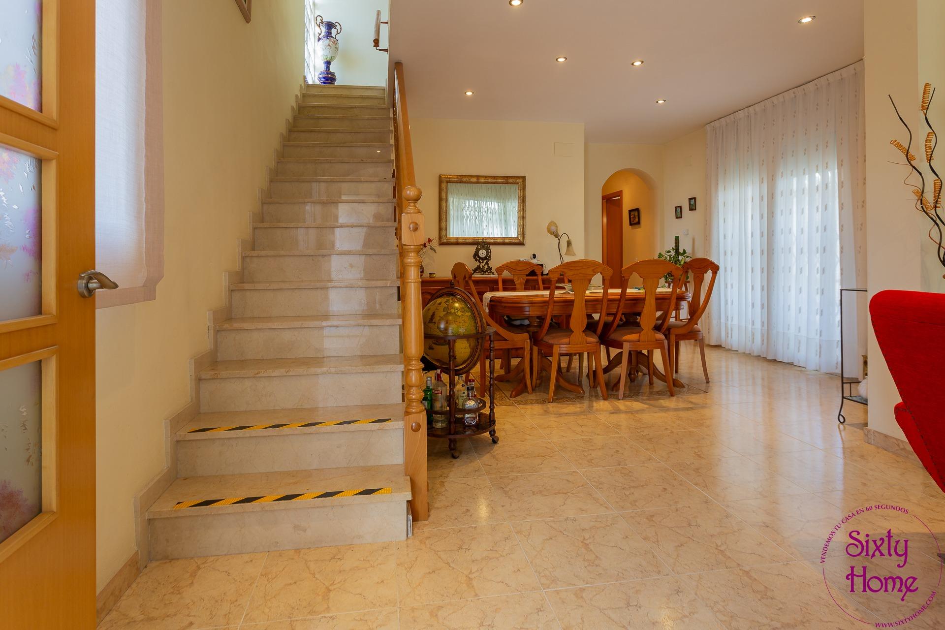 Chalet en el centro de Creixell